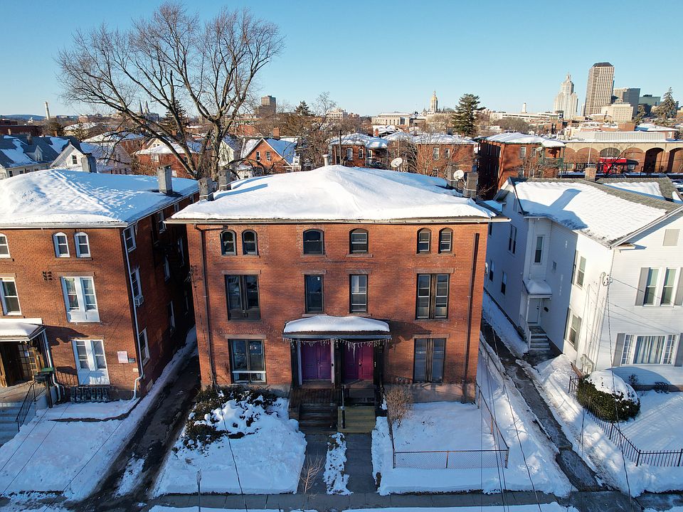Welcome to 24 Madison Street, Hartford, CT! Pets are welcomed!