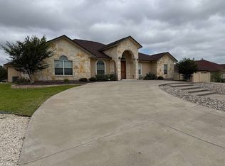 400 Mountain View Dr, Del Rio, TX 78840