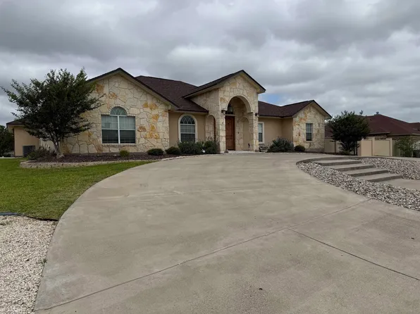 400 Mountain View Dr, Del Rio, TX 78840