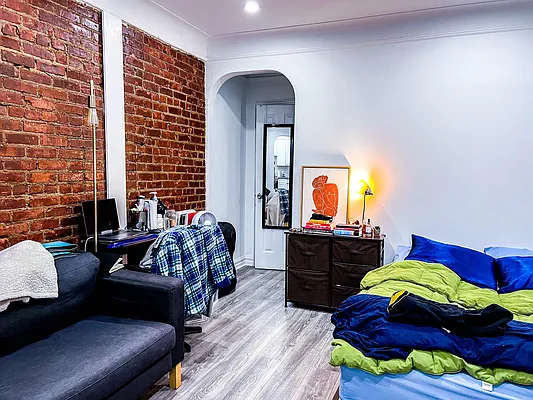 Rented by Voro New York | media 53