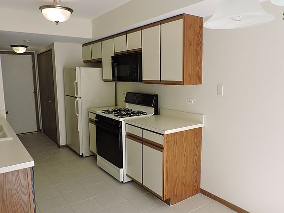 5th image of 16134 Creekmont Ct #16134