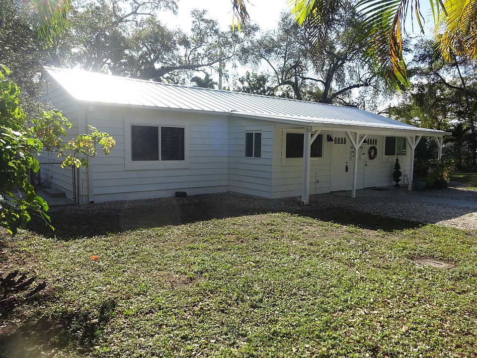 1st image of 1538 NE 131st Ln