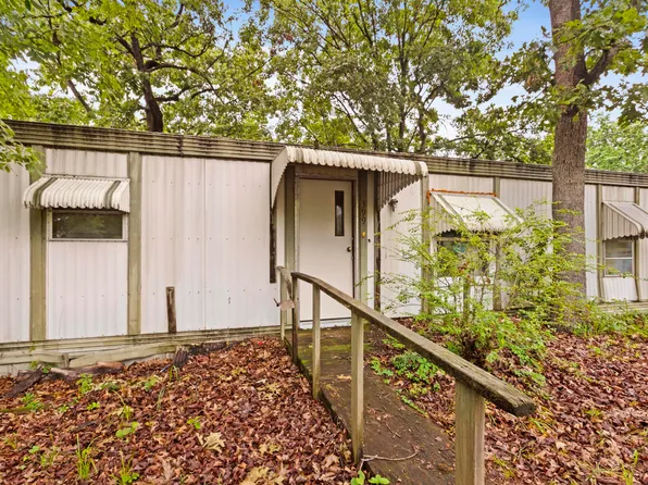 399 Laurel Street, Hollister, MO 65672