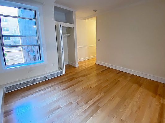 4th image of 30-28 31st St #32