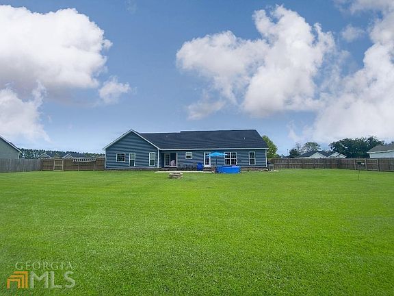 5th image of 111 Cove Ct