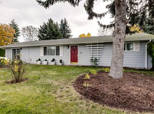 745 Barber Dr, Creswell, OR 97426