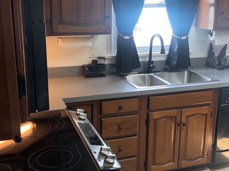 10819 Edgecliffe Dr — Photo 11