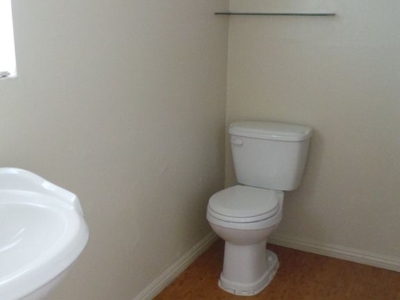 5th image of 12920 Dalewood St APT 16