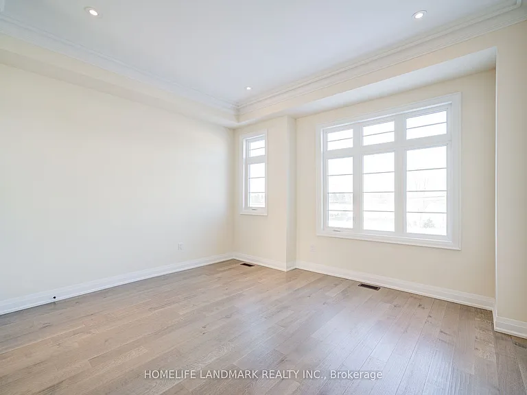4285 Major Mackenzie Dr E — Photo 8