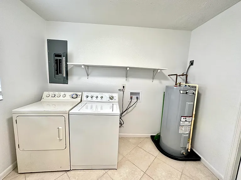 10134 Plant Dr — Photo 14