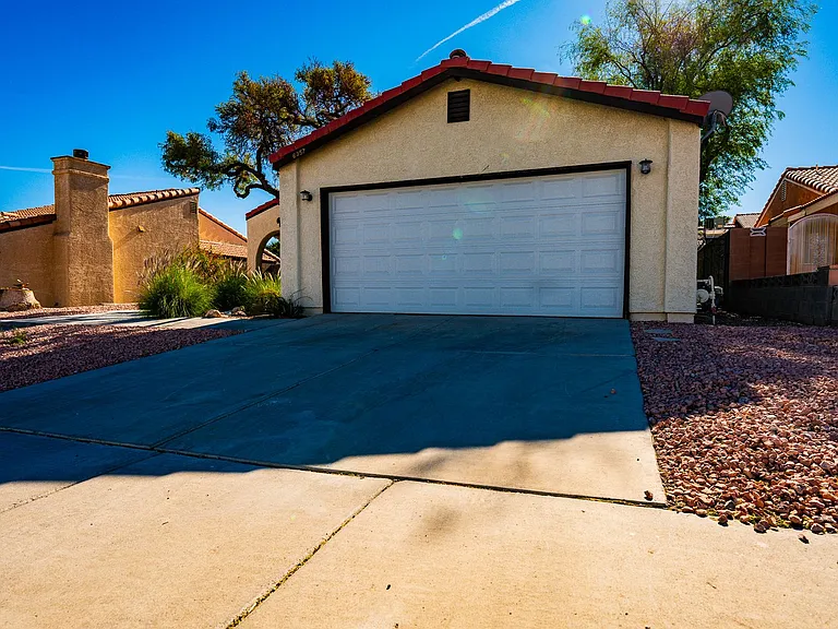 6357 Formula Way — Photo 3