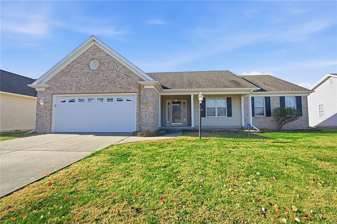 12 Ridgefield Ln photo 1
