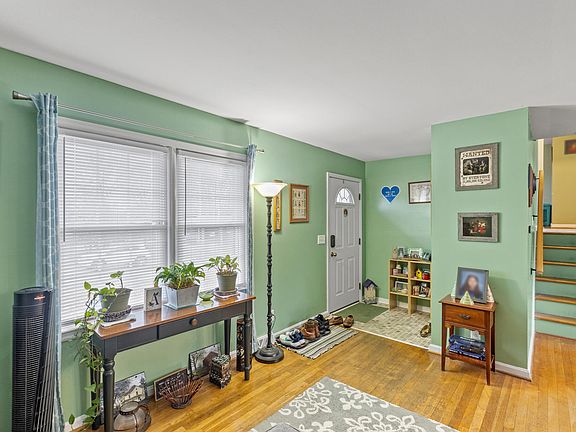 4th image of 314 Senate Dr
