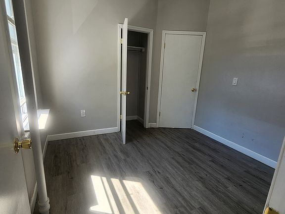 2nd image of 31 Spruce St Floor 3