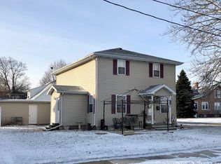 1928 9th St, Peru, IL 61354