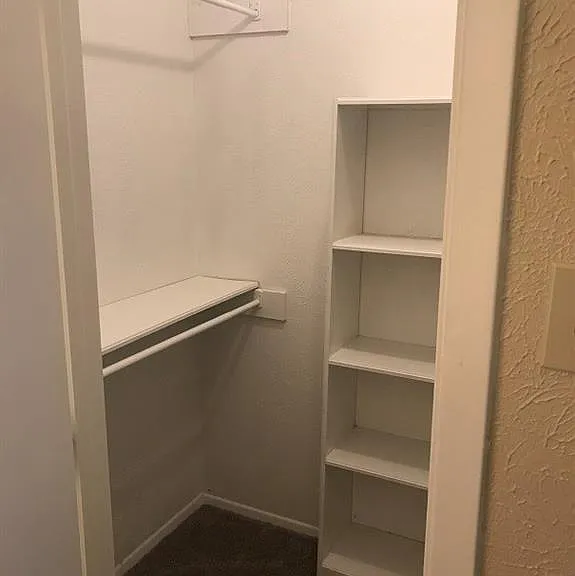 721 Lindenwood Dr — Photo 14