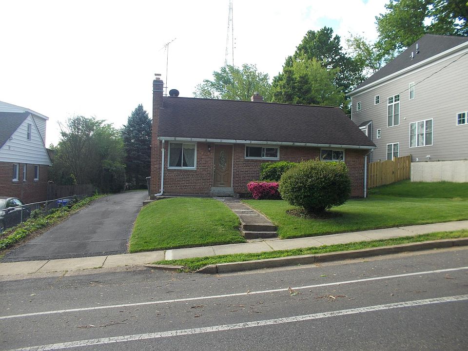 1st image of 2137 Patrick Henry Dr