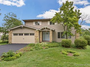 725 Riford Rd, Glen Ellyn, IL 60137