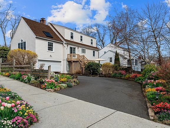 2nd image of 50 Kendall Rd