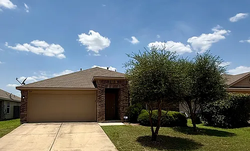 704 Silver Wing Dr Photo 1