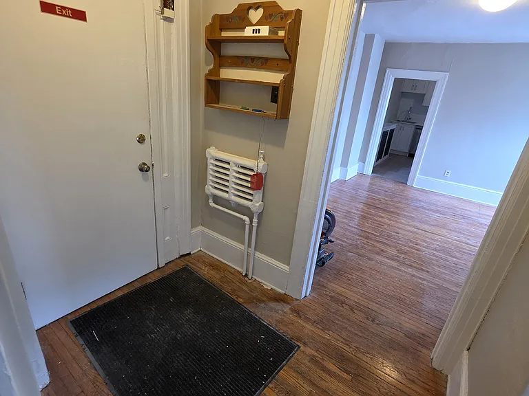 207 William St #5 — Photo 12