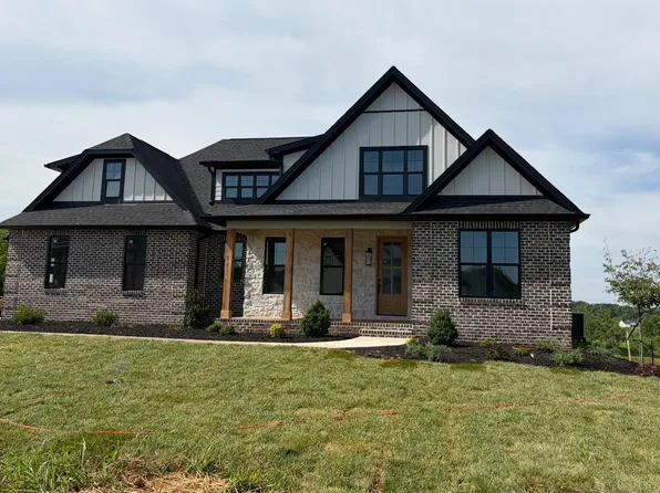 1105 Bravo Ln, Forest, VA 24551