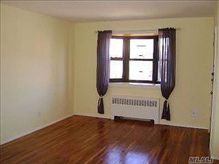 2nd image of 1547 159th St