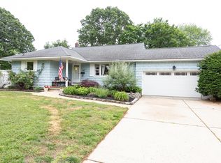 47 Rosalie Ave, Lincroft, NJ 07738