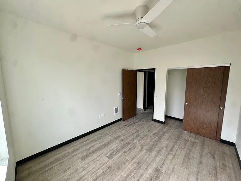 Bradbury Pointe Apartments — Photo 8