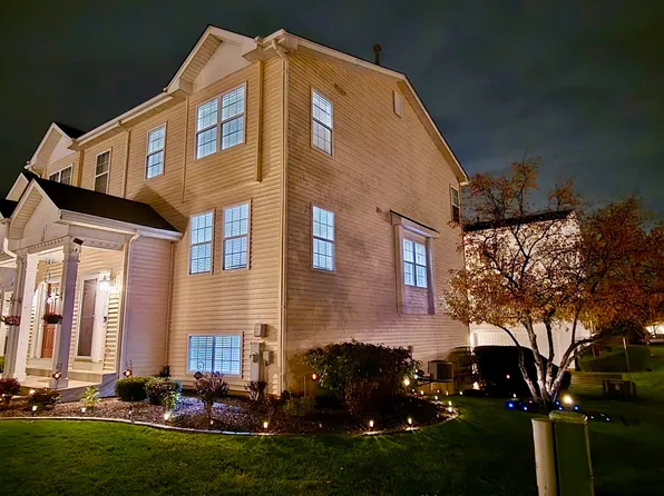 113 W Big Horn Dr, Hainesville, IL 60073