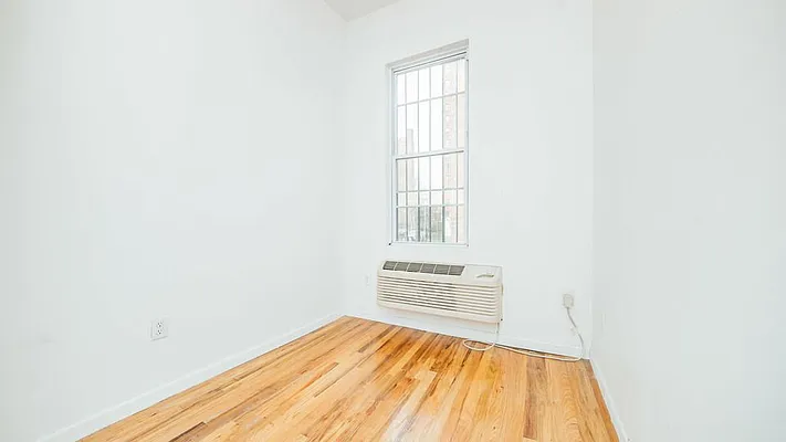 Rented by Nooklyn NYC LLC | media 6