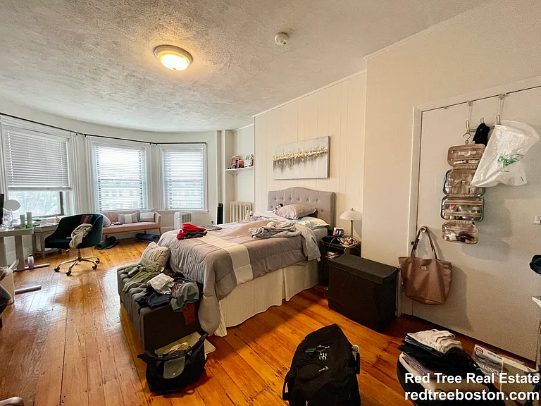 914 Beacon St #4 — Photo 29