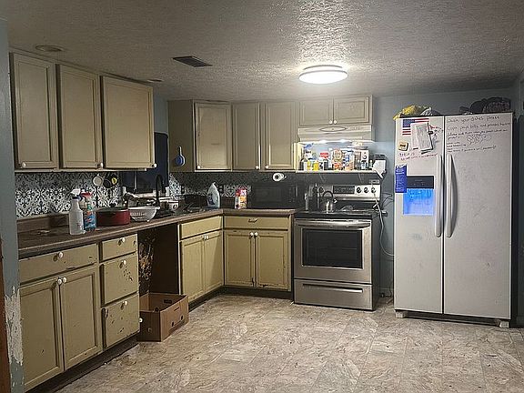 5th image of 602 Decatur St
