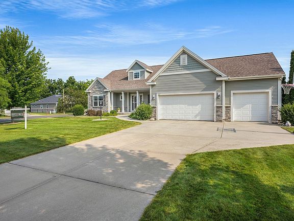 2nd image of 307 Erin Ct