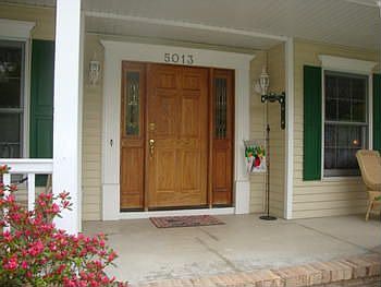 Front entrance, how wonderful to greet your guests from here.
