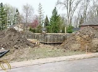 9368 Village Manor Dr, Plymouth, MI 48170