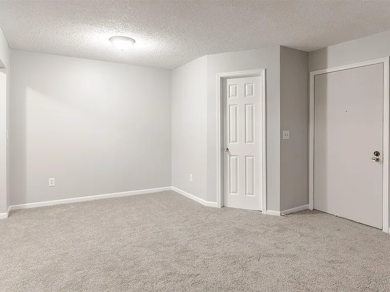8385 Pontiac Lake Rd #14 — Photo 6