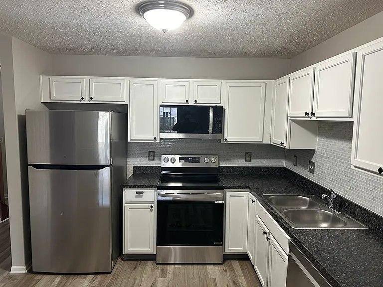 33442 Halle Ct — Photo 3