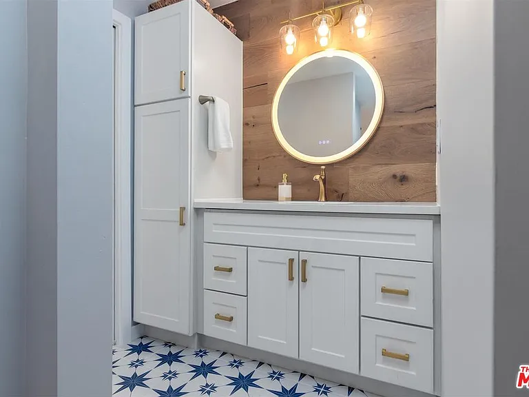 9005 Cynthia St #214 — Photo 19