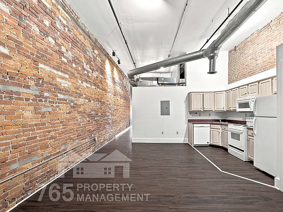 4th image of 14 N 3rd St #406
