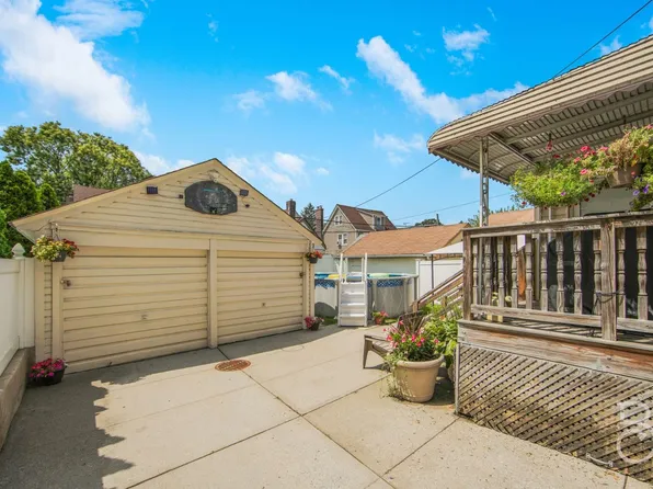 38-22 Clearview Expressway image 22 of 24