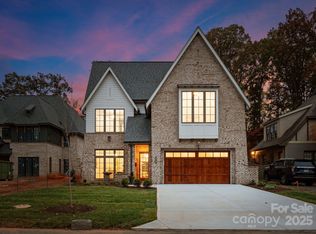 150 N Canterbury Rd, Charlotte, NC 28211