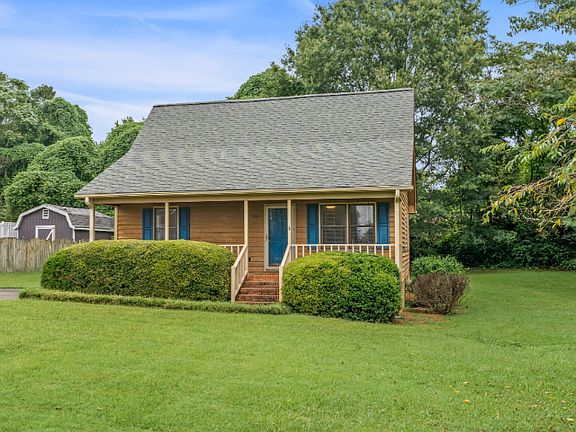 3rd image of 318 W Dalton Rd