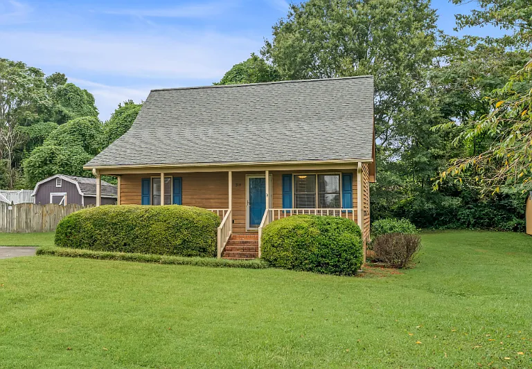 318 W Dalton Rd — Photo 3