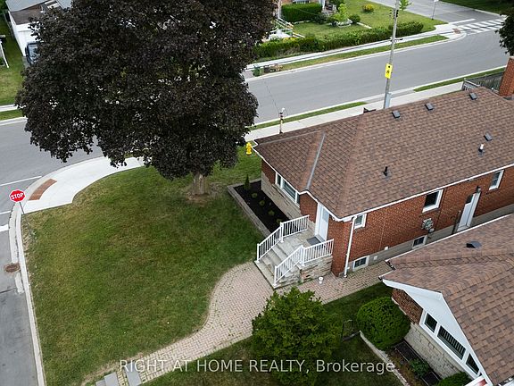 5th image of 2 Midholm Dr