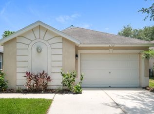 6719 Summer Cove Dr, Riverview, FL 33578
