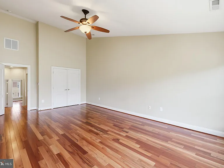 6403 Velliety Ln — Photo 35