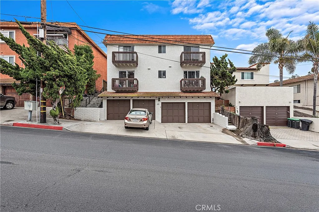 Building Photo - 112 E Avenida San Gabriel #3