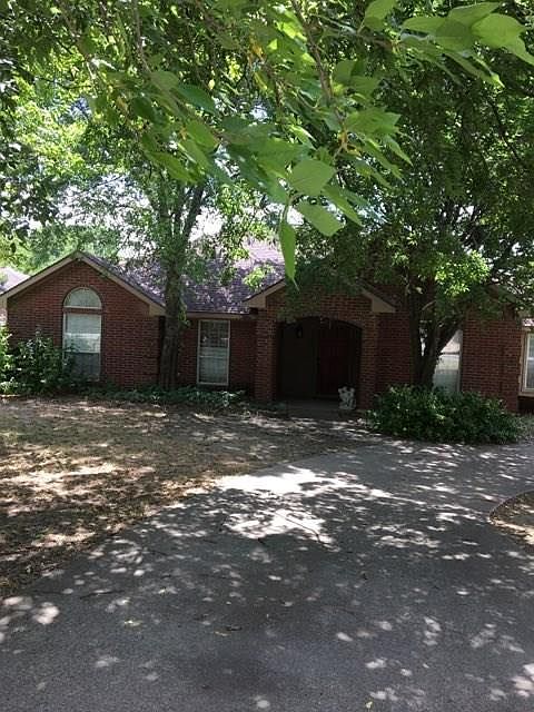 1st image of 701 S Parks Dr