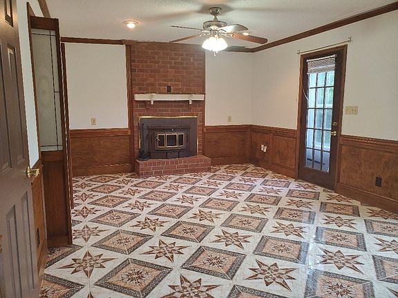 2nd image of 534 Waterford Dr